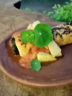 Una foto de 🍅🌶️Rollo de chile relleno 🌯🌶️