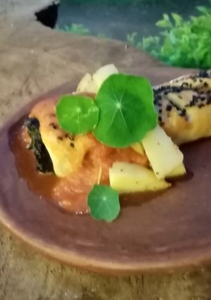 Una foto de 🍅🌶️Rollo de chile relleno 🌯🌶️