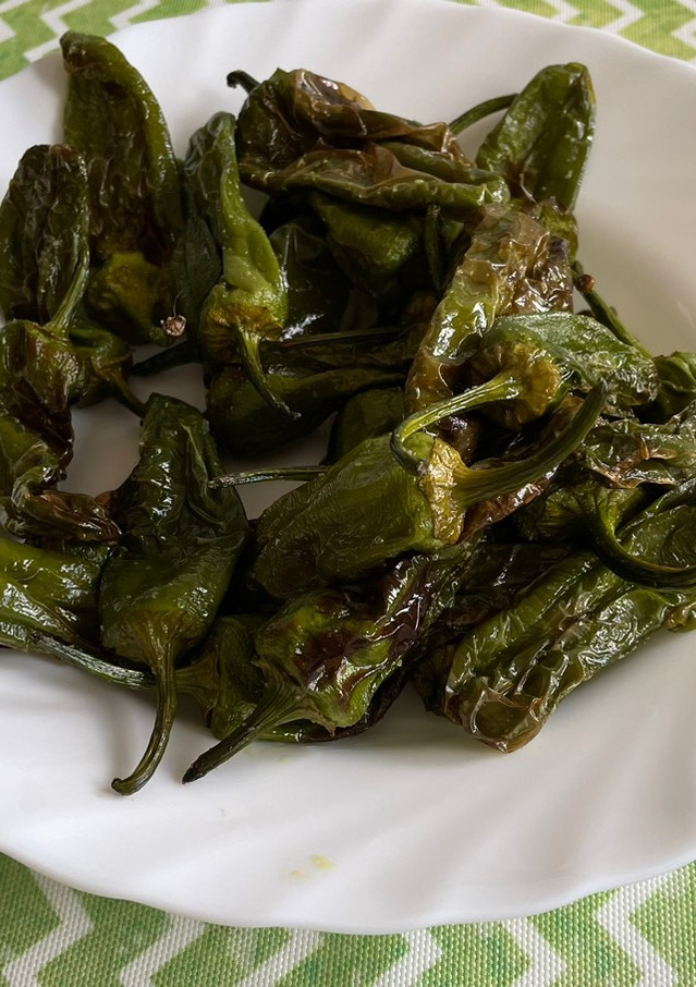 Una foto de Pimientos padron Airfryer