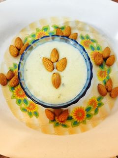 कश्मीरी फिरनी (kashmiri phirni recipe in Hindi) रेसिपी मुख्य फोटो