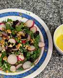 Ensalada de Kale y quinoa con vinagreta de mostaza