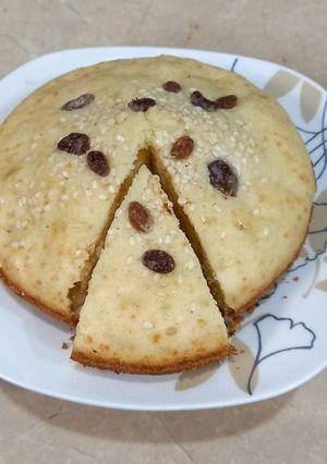A picture of Diet Raisens cake 🍰 🍰.