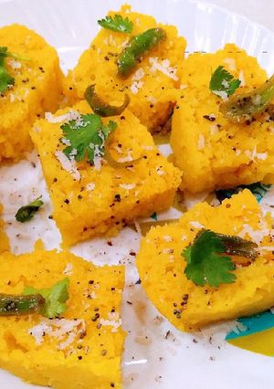 A picture of Khaman dhokla.