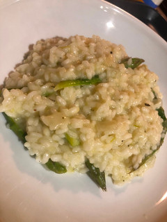 Una foto de Risotto de espárragos verdes