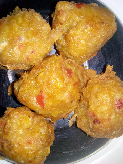 A picture of Yam balls.