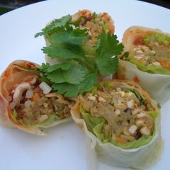 A picture of Popiah (Malaysian spring roll).