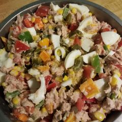 Tuna & Bell Peppers Salad w/ Egg Whites A picture of Tuna & Bell Peppers Salad w/ Egg Whites.