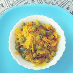 A picture of Cabbage peas stir fry / Patta Gobhi ki Sabzi.