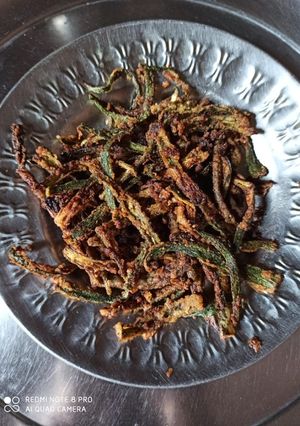 ভেন্ডি বেসন ভাজা(vendi besan bhaja recipe in Bengali) রেসিপির প্রধান ছবি