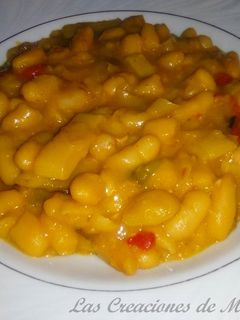 Una foto de Alubias con puerro y pimientos