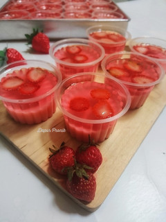 Foto resep Puding Jelly Stroberi