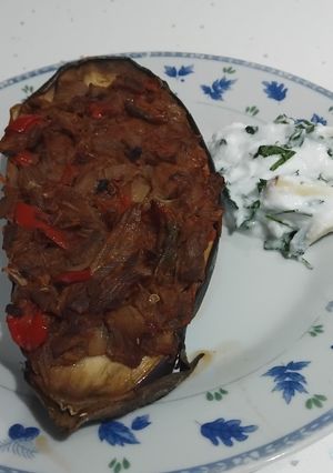 Una foto de 🍆 Berenjenas rellenas estilo turco 🇹🇷