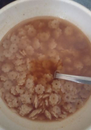Una foto de SOPA DE CORONA CON Puré DE TOMATE 🍅