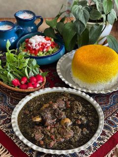 عکسی از دستور قرمه سبزی با گوشت