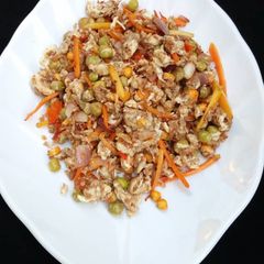 A picture of Scrambled egg with veggies.