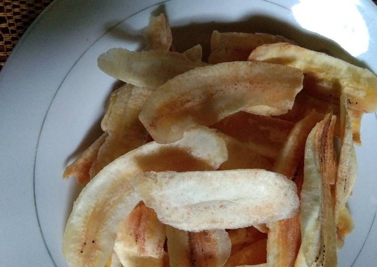 Pik keripik pisang.
