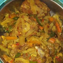 A picture of Cabbage chicken sauce.