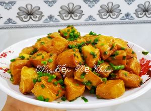 Hình của món Đậu hũ chiên xóc mắm hành.