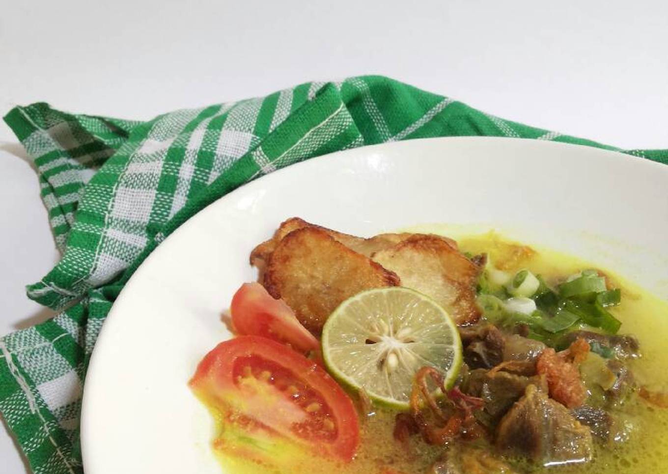 Soto kuning sapi (PR_recookindryhapsary)