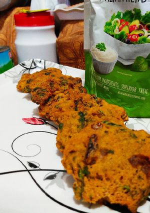 A picture of Dal Palak Vada.