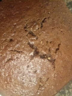 A picture of Bizcocho de plátano y cacao en polvo.