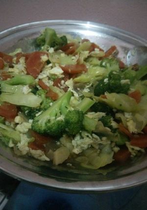 Foto resep Tumis brokoli orak arik telur