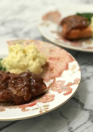 Foto resep Grilled Salmon with Barbecue Sauce and Mashed Potato