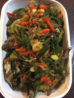 Foto resep Tumis ikan cue cabe ijo pete