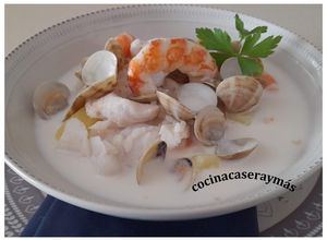 Foto principal de Gazpachuelo malagueño con marisco y lactonesa