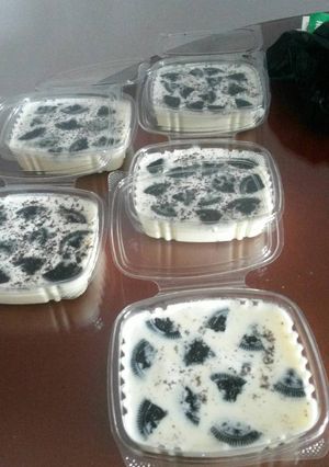 Una foto de Postre de leche y oreo