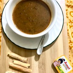 A picture of Turkish lentil soup.