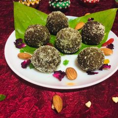 A picture of Sweet pan laddu.
