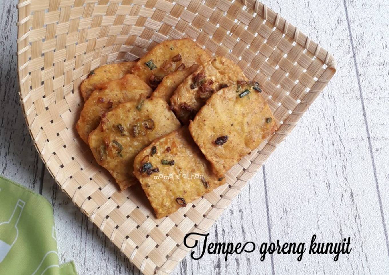 Tempe goreng kunyit