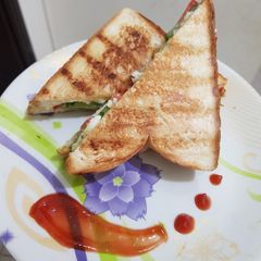 A picture of Veg. Grill Sandwich.