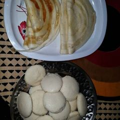 A picture of Idli Dosa.