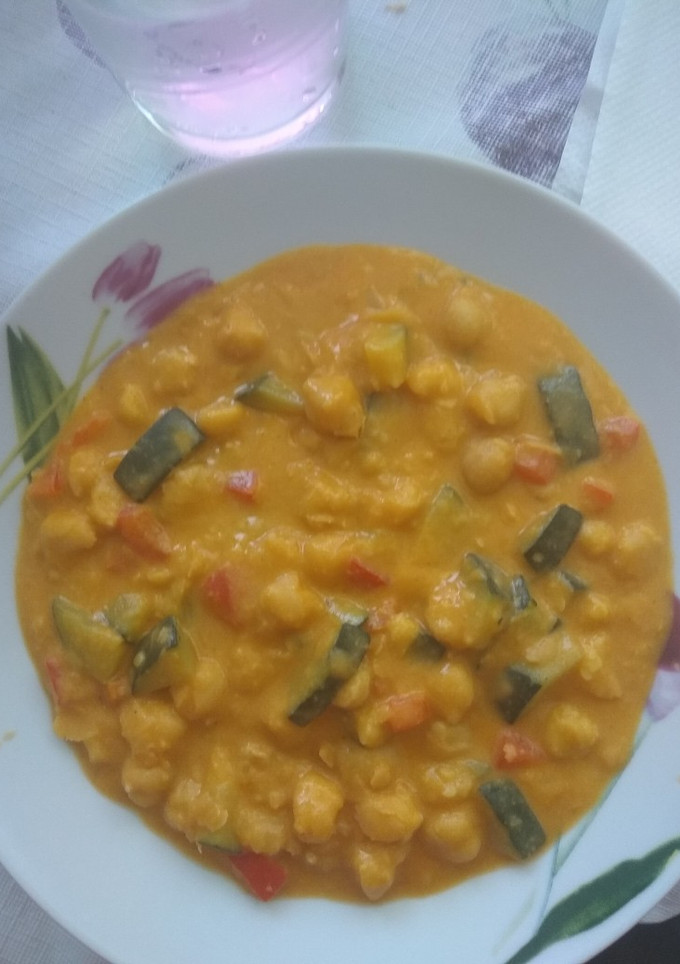 Una foto de Curry de garbanzos en MC