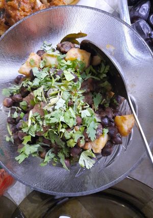 A picture of Black Chickpeas Chaat.