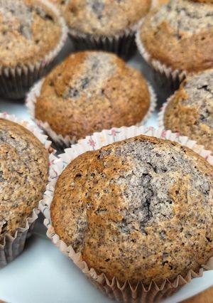 Mákos-meggyes muffin 🧁🍒 #marcius2025 recept fotója