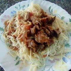 A picture of Sphaghetti and beef stew #local food contest_nairobi west.