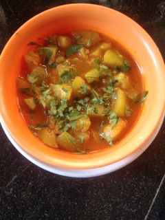 लौकी की सब्जी (Lauki ki sabzi recipe in hindi) रेसिपी मुख्य फोटो