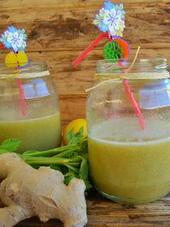 Una foto de Smoothies verde quemagrasas y eliminador de toxinas