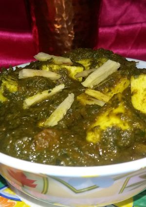 A picture of No oil palak paneer.