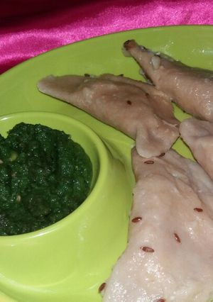 A picture of Desi momos (farre).