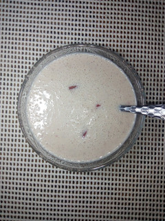 A picture of Strawberry & Banana milk shake.