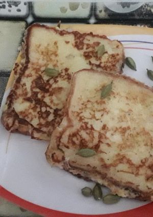 A picture of French Toast.