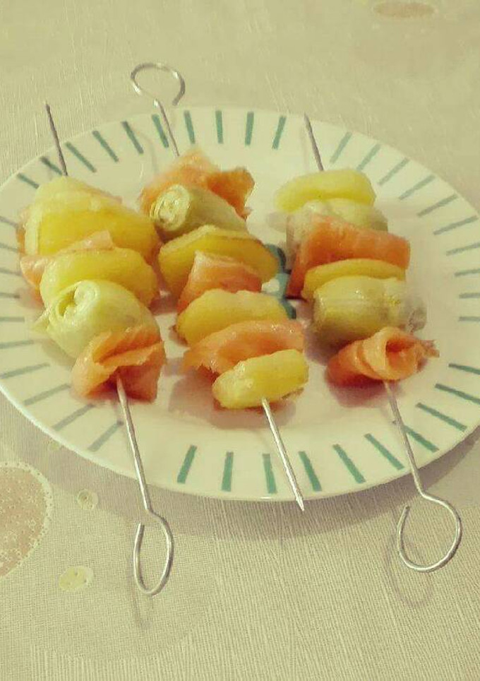 Una foto de Pinchos de salmón ahumado