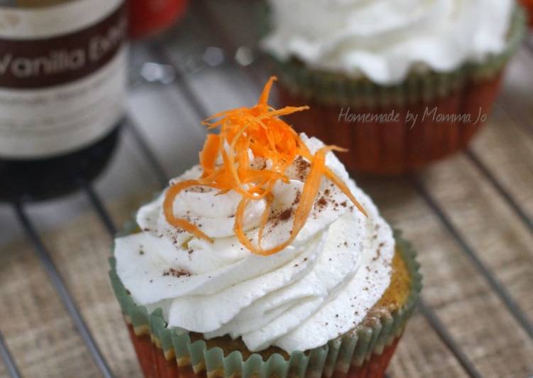 Langkah Mudah untuk Menyiapkan Carrot-Cheesecake Cupcake yang Enak Banget