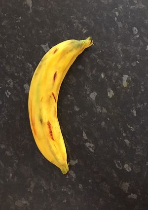 A picture of Banana shape cake.