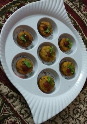 A picture of Potato rice balls.