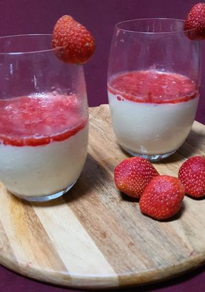 Foto resep Panacota strawberry keto